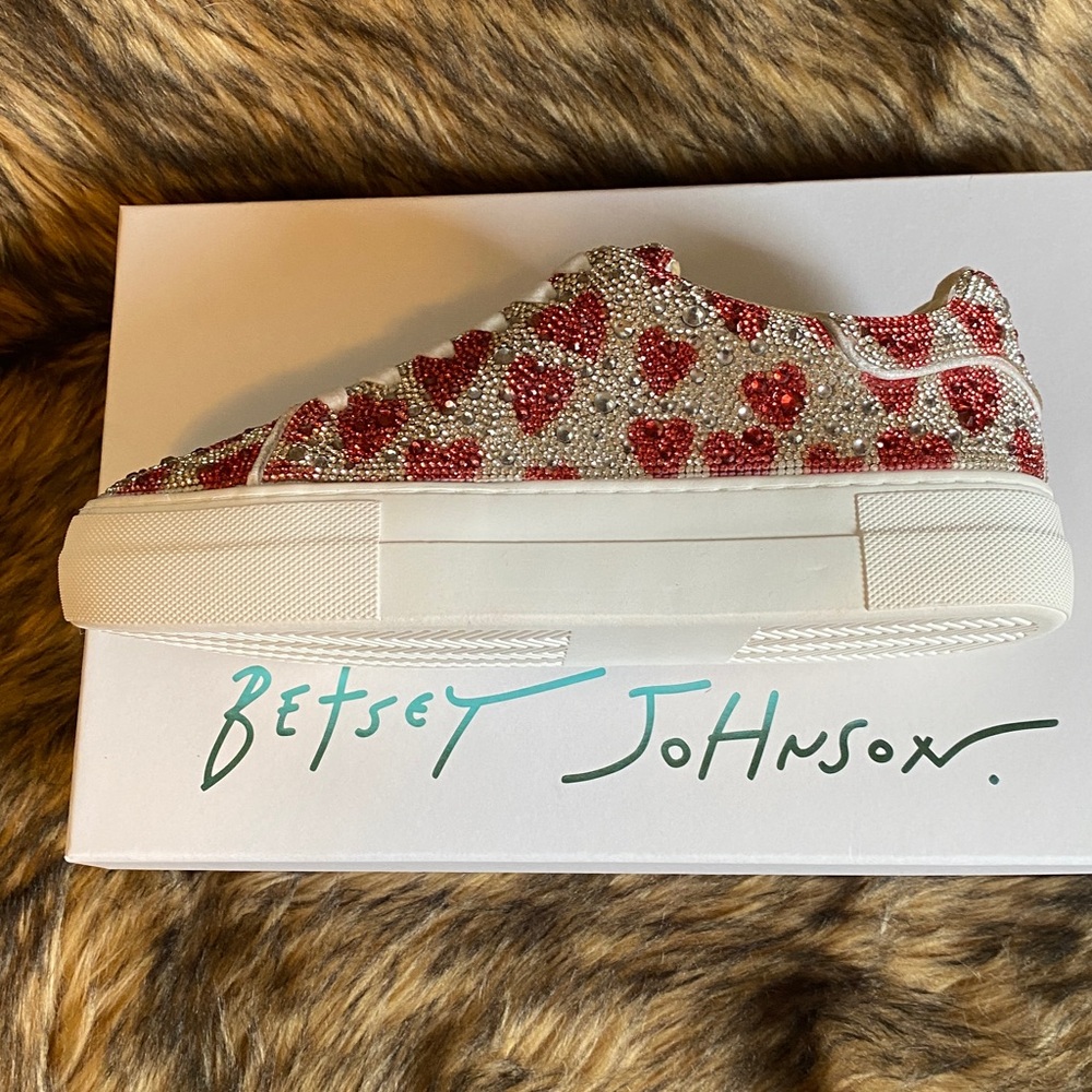 Betsey Johnson Women’s Sidny Platform Sneakers - Hearts - Picture 3 of 8